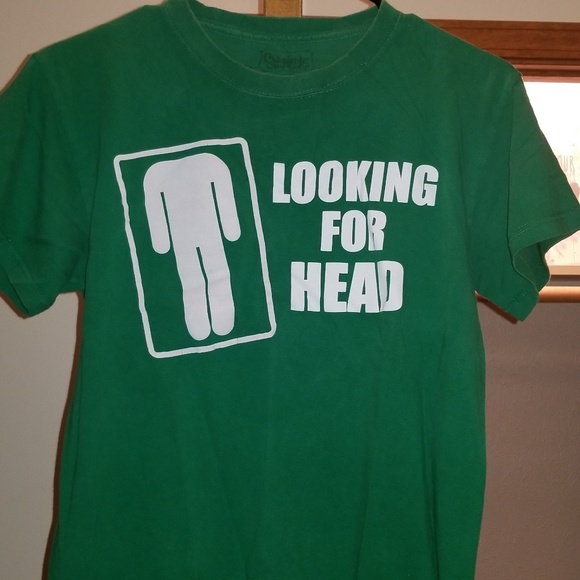 Green graphic tee shirt - Picture 1 of 3
